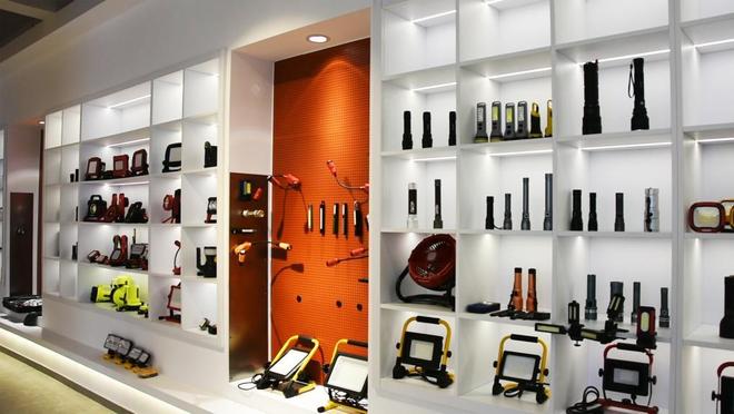 800家小厂包机出海狂揽80亿称霸全球瓦力游戏app浙江小镇“反杀”义乌！(图13)